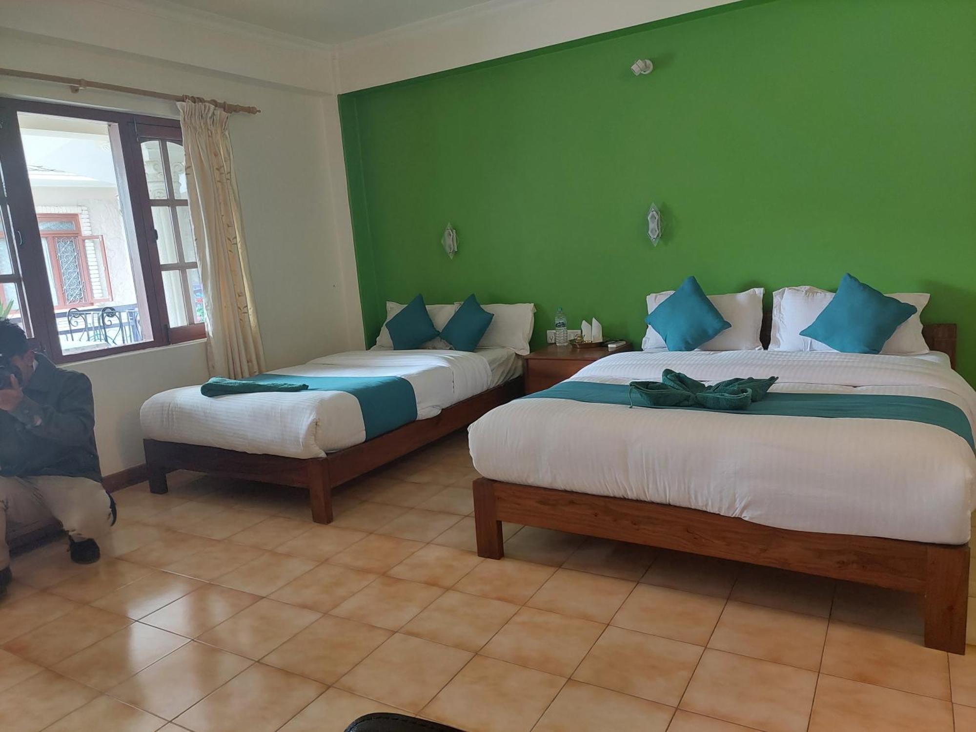 Blue Planet Lodge & Restaurant بوكْرا المظهر الخارجي الصورة