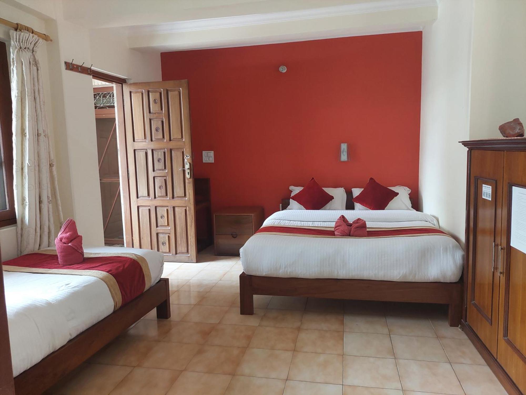 Blue Planet Lodge & Restaurant بوكْرا المظهر الخارجي الصورة